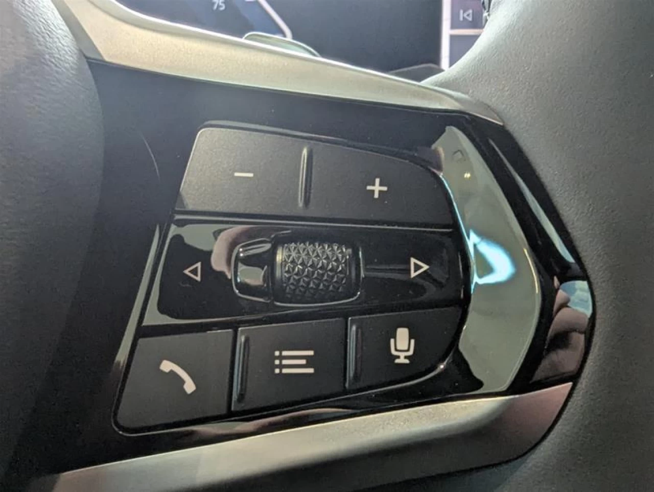 2025 BMW 330I xDrive Sedan Main Image