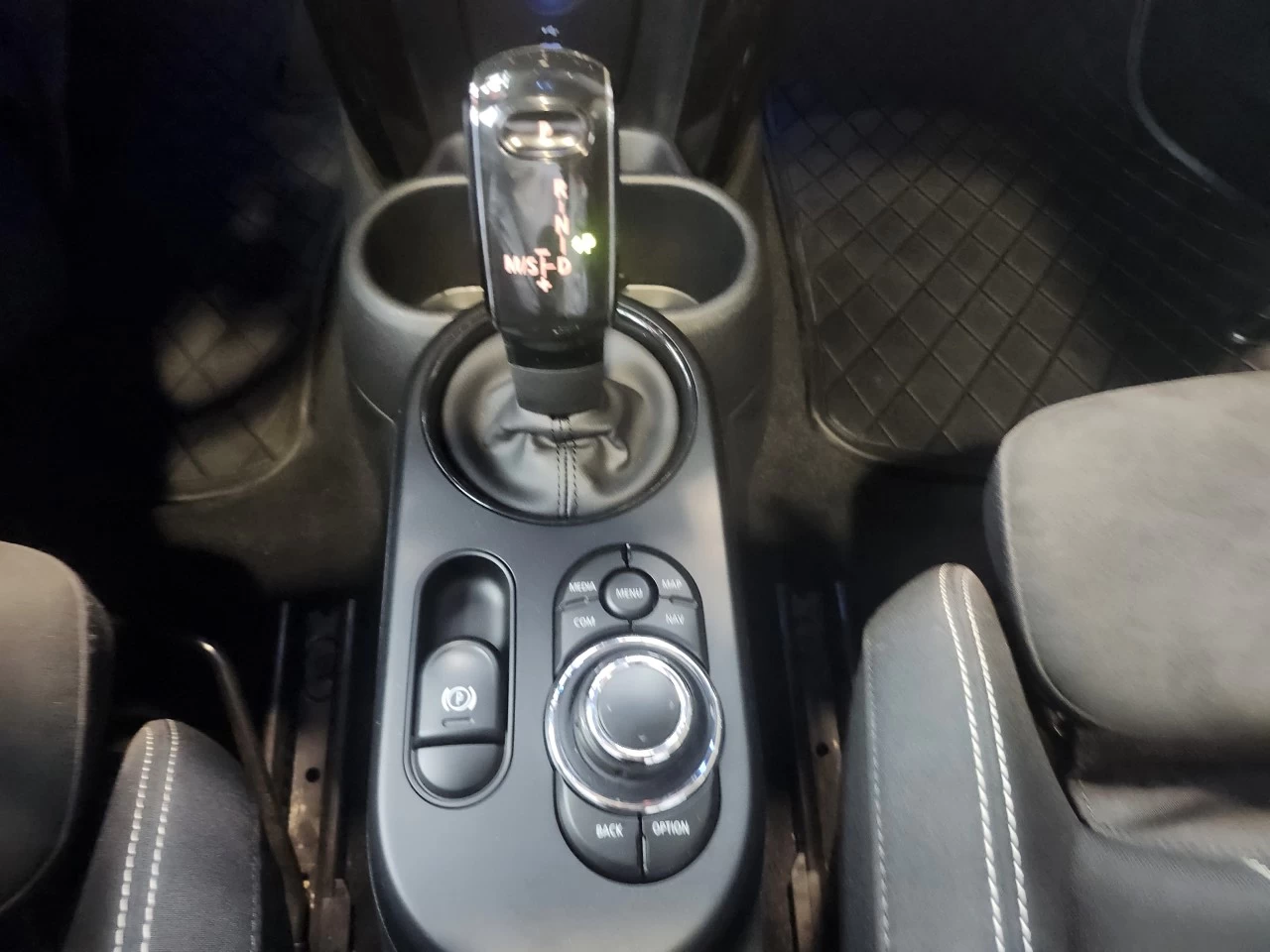2024 Mini Cooper John Cooper Works Image principale