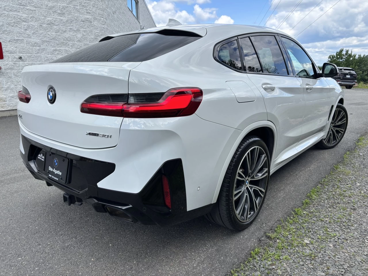 2022 BMW X4 xDrive30i Main Image