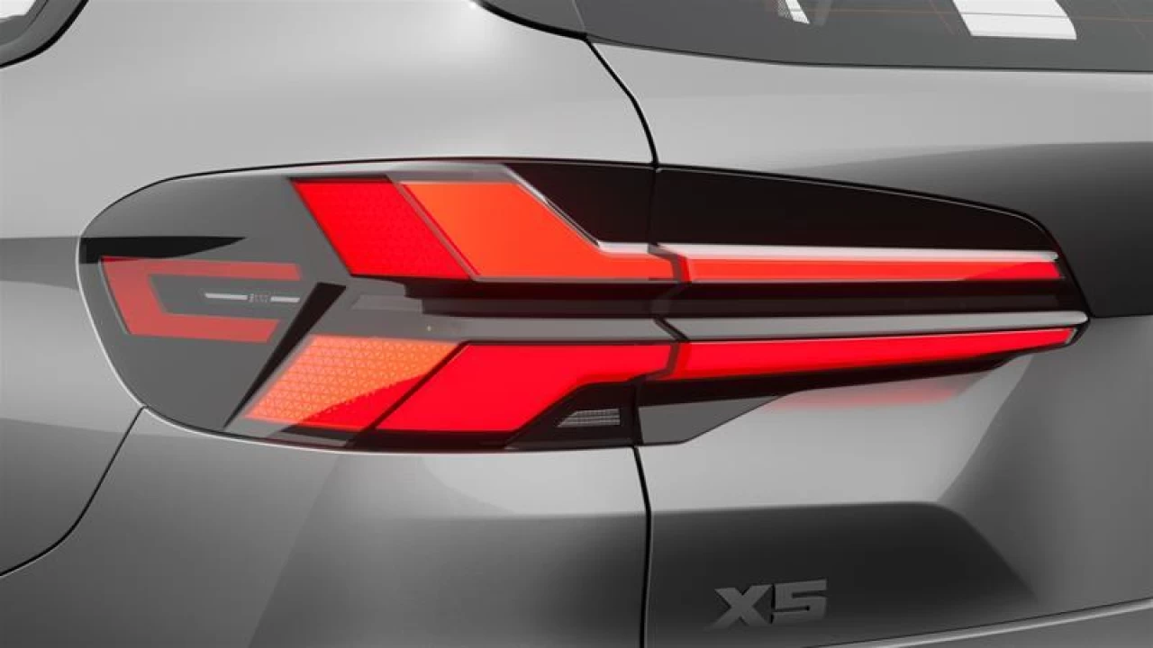 2026 BMW X5 M60i xDrive Image principale