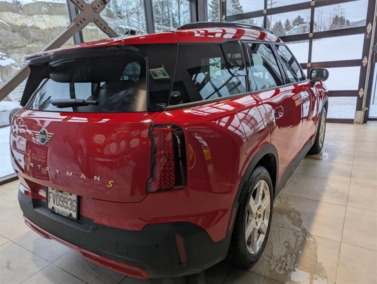 2025 MINI Countryman SE ALL4 Main Image