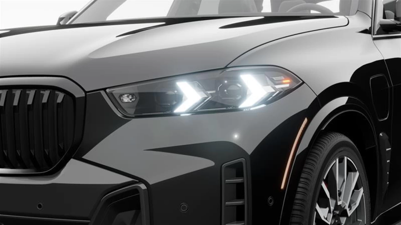2026 BMW X5 xDrive50e Main Image
