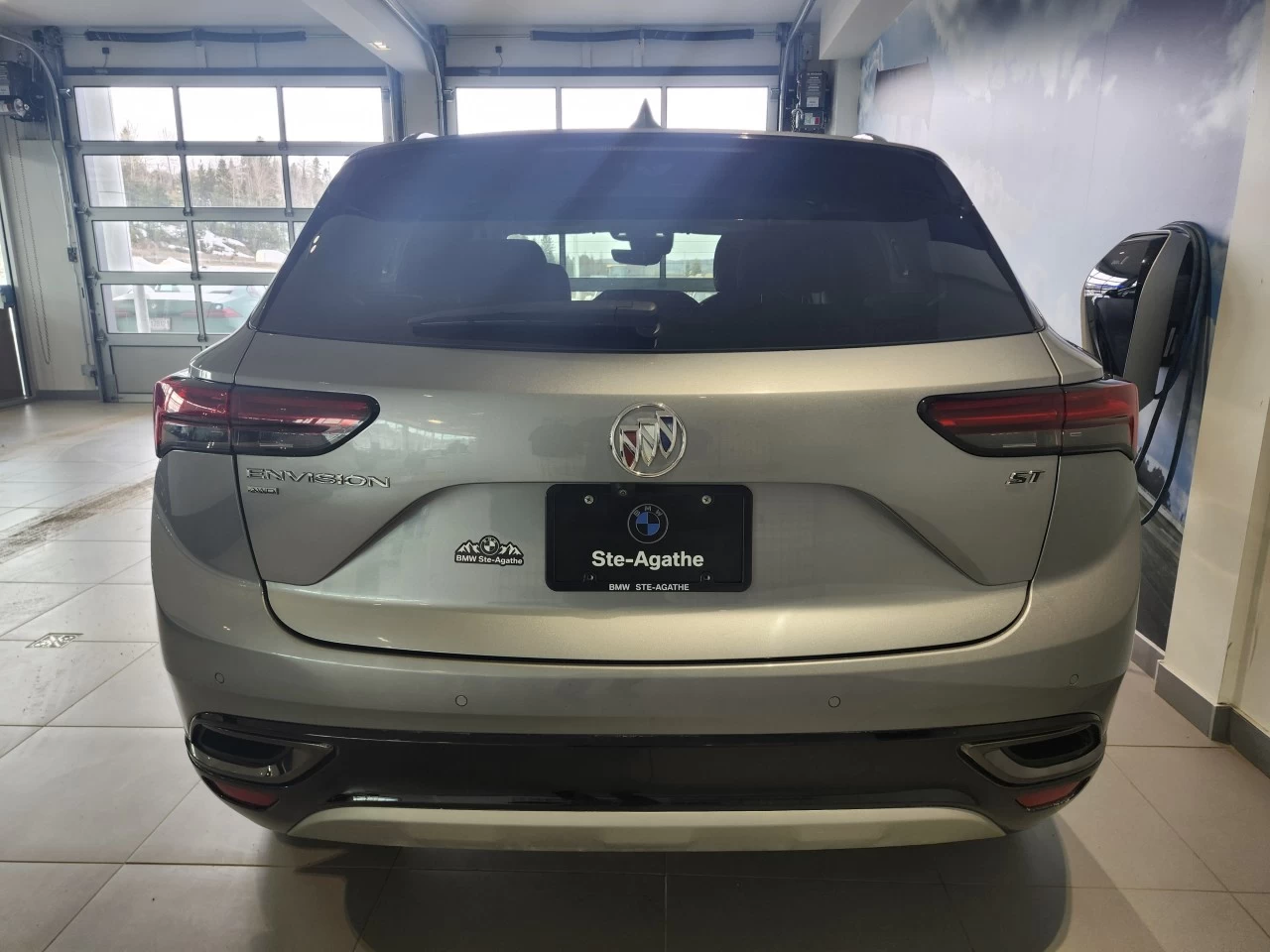 2023 Buick Envision Essence Image principale