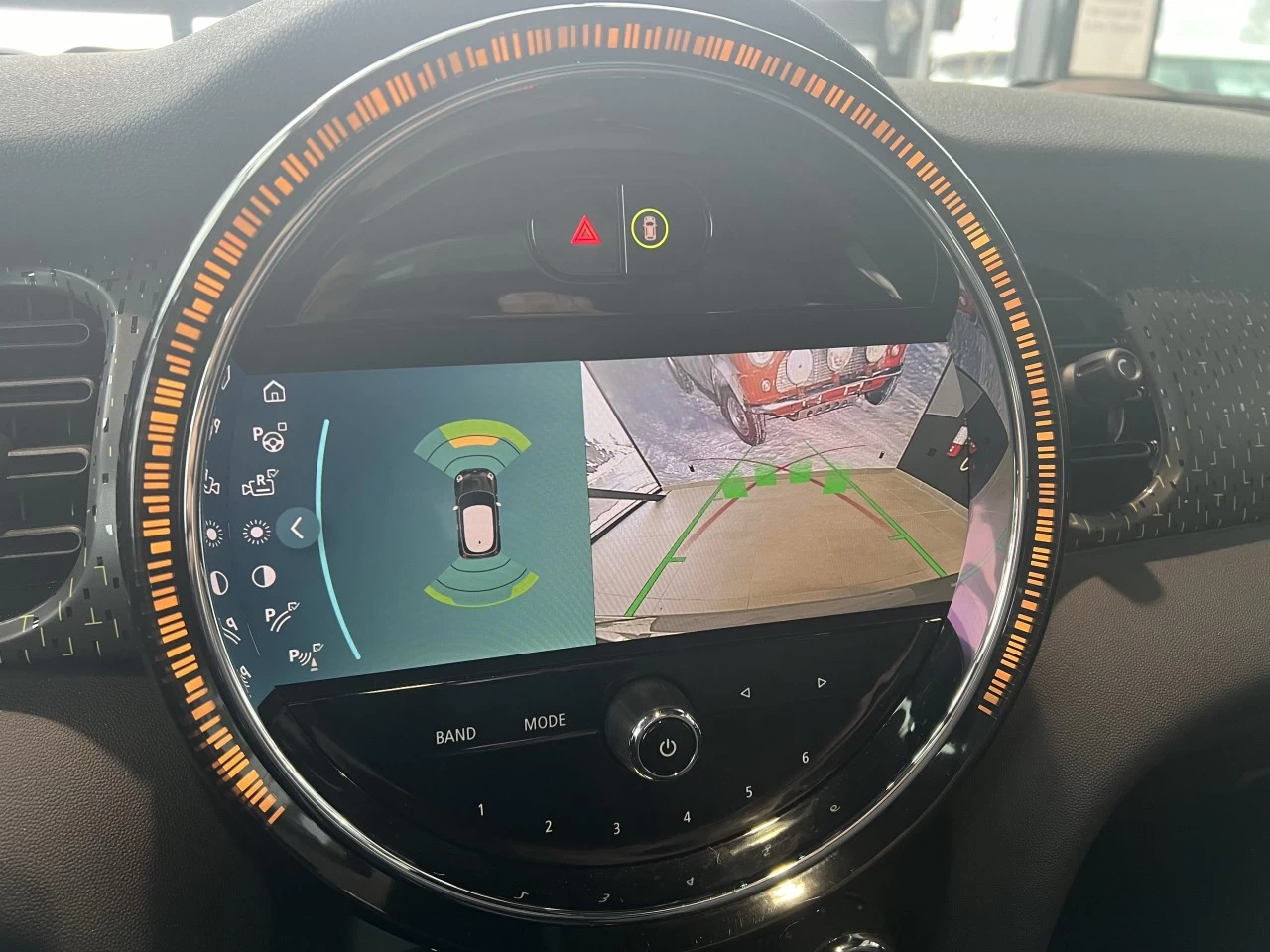 2023 Mini Cooper Cooper SE https://www.bmwsteagathe.com/resize/b990ff35b810a3abc0cc817b2ca24889-1