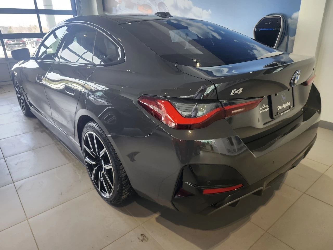 2025 BMW i4 xDrive40 Image principale