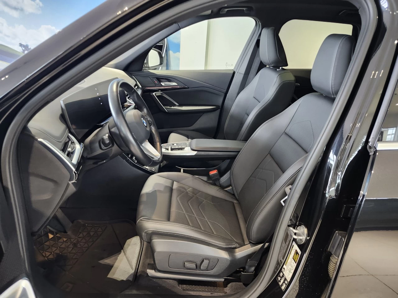 2024 BMW X1 xDrive28i Main Image