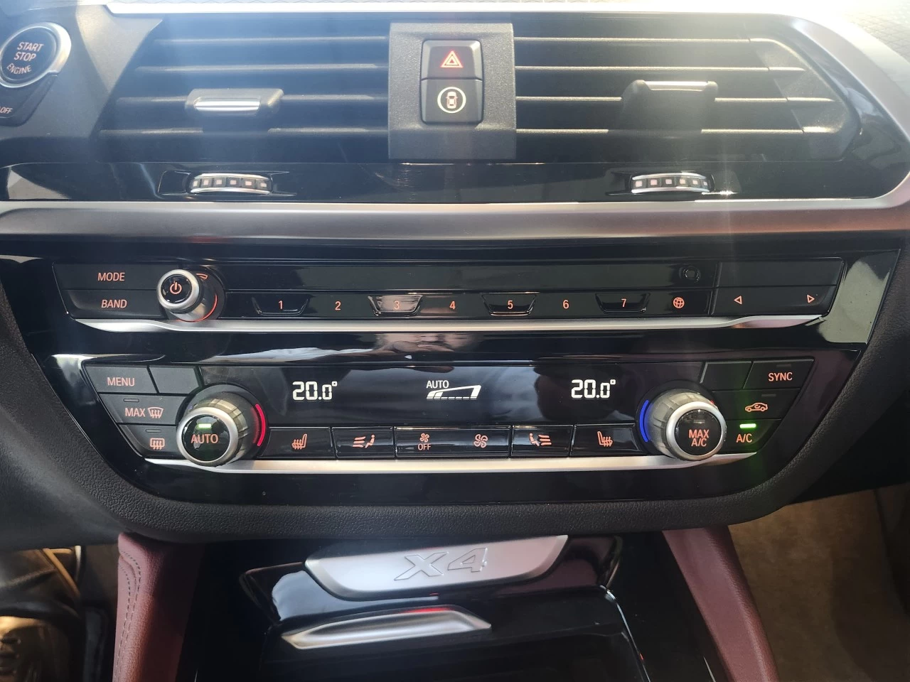2020 BMW X4 xDrive30i Image principale