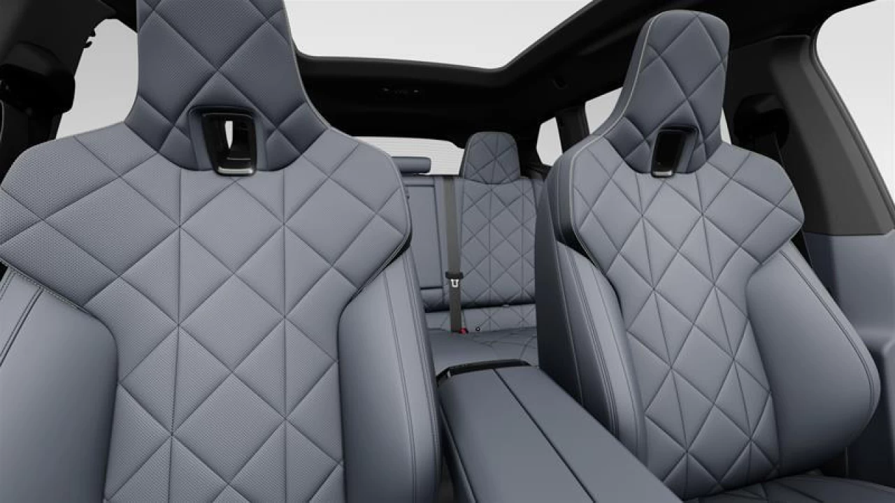 2026 BMW iX xDrive60 Main Image