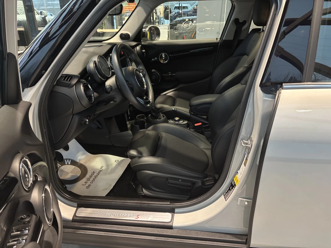 2021 Mini Cooper Cooper S Main Image