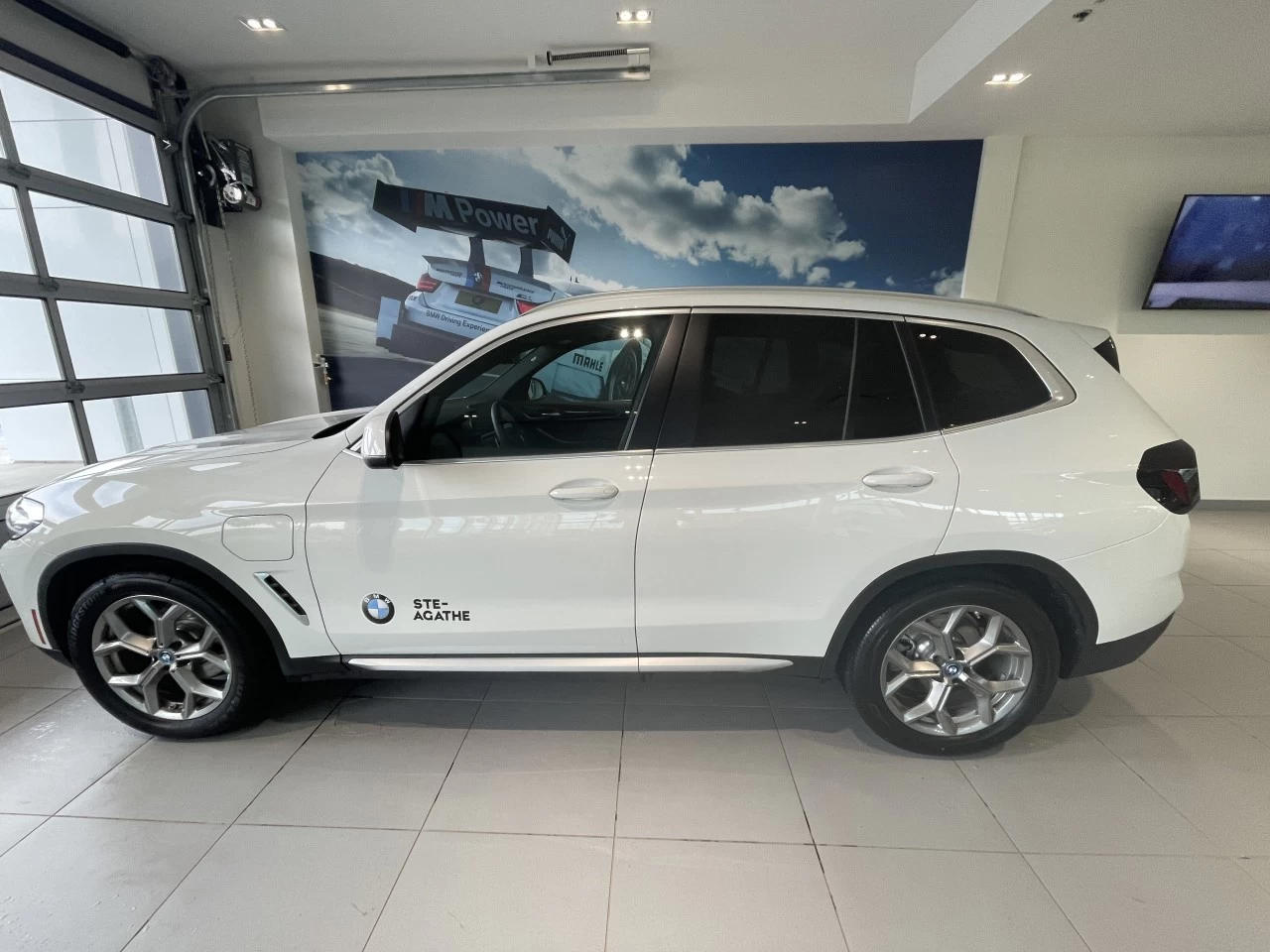 2023 BMW X3 xDrive30e Image principale