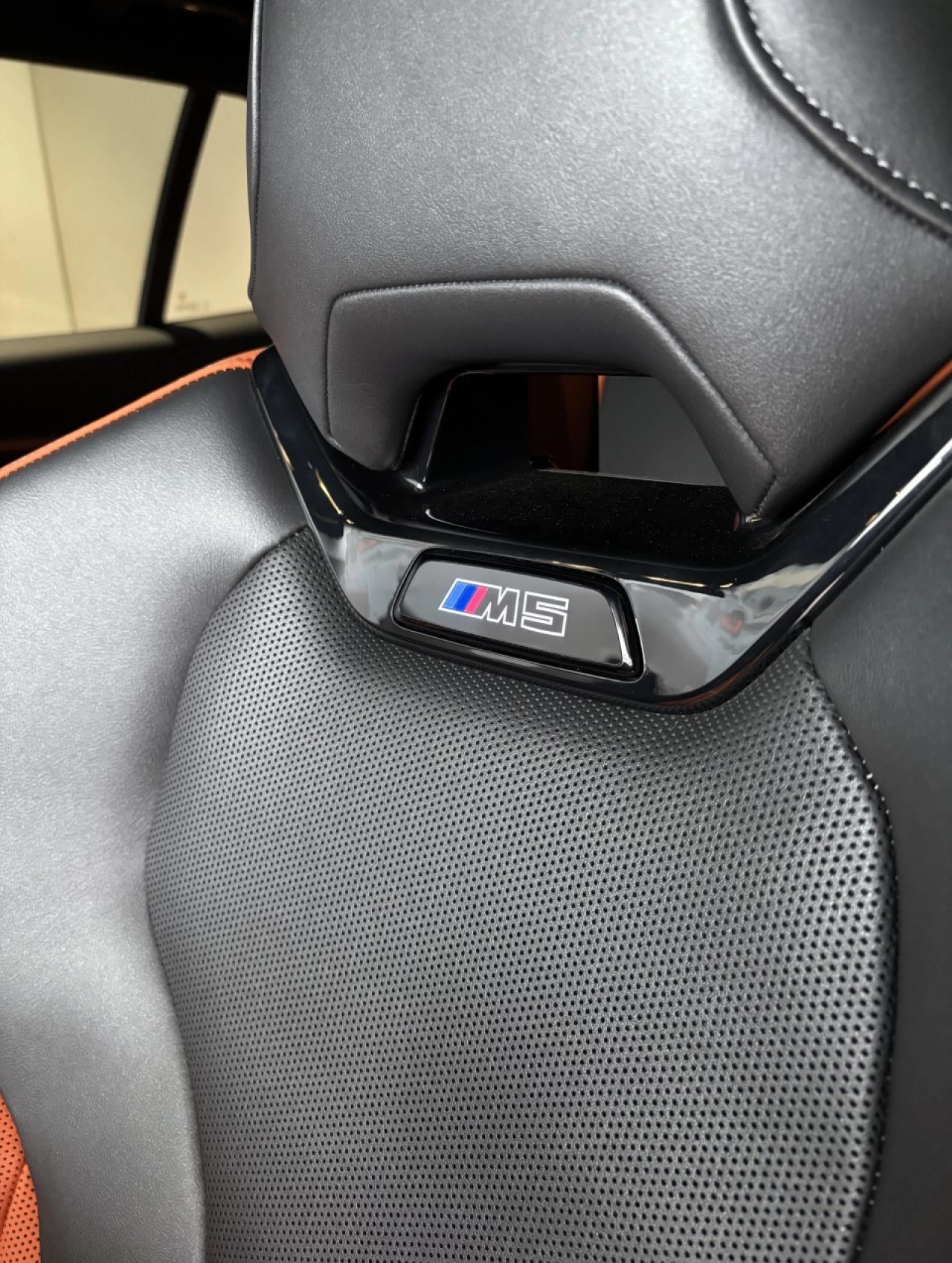 2025 BMW M5  Image principale