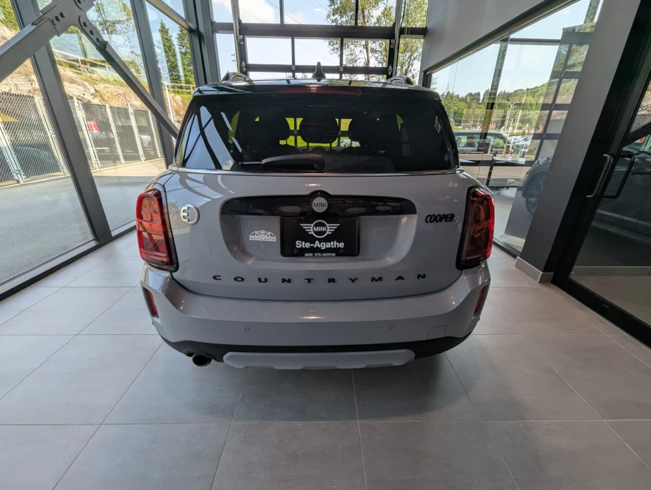 2023 Mini Cooper Countryman Cooper SE Main Image