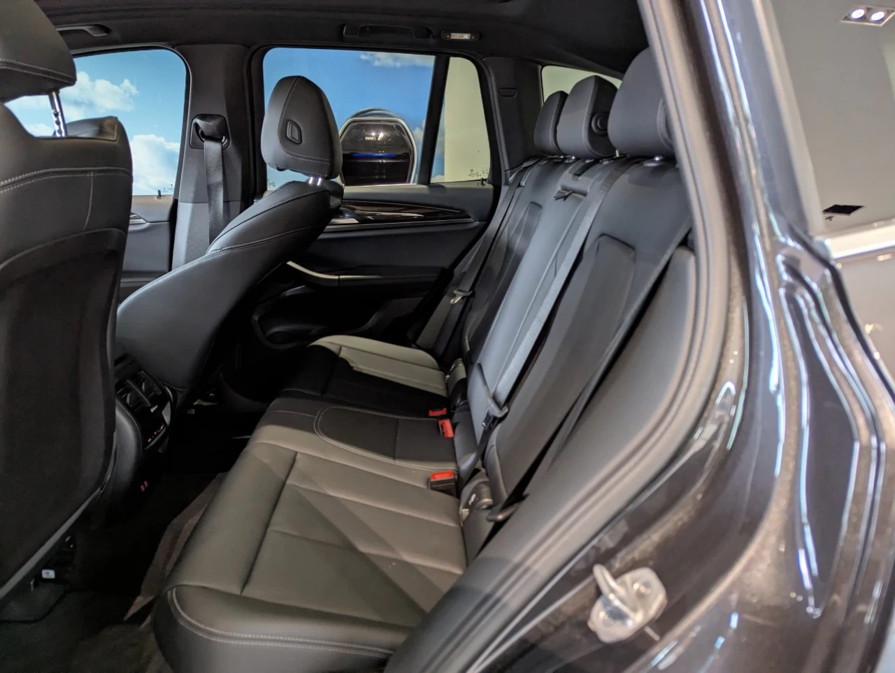 2023 BMW X3 xDrive30i https://www.bmwsteagathe.com/resize/b990ff35b810a3abc0cc817b2ca24889-1