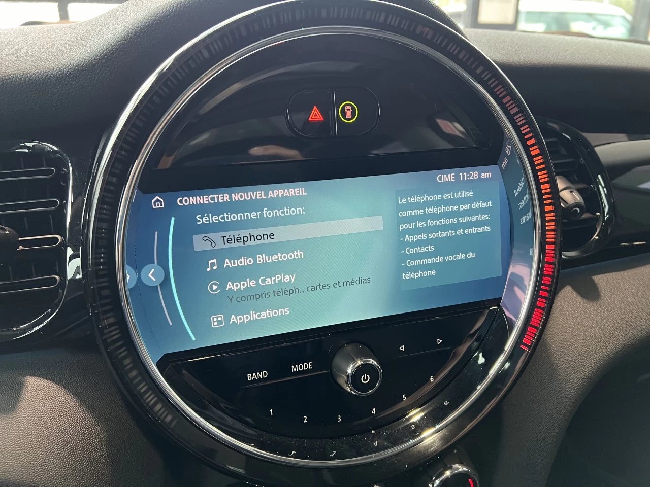 2023 Mini Cooper Cooper SE https://www.bmwsteagathe.com/resize/b990ff35b810a3abc0cc817b2ca24889-1