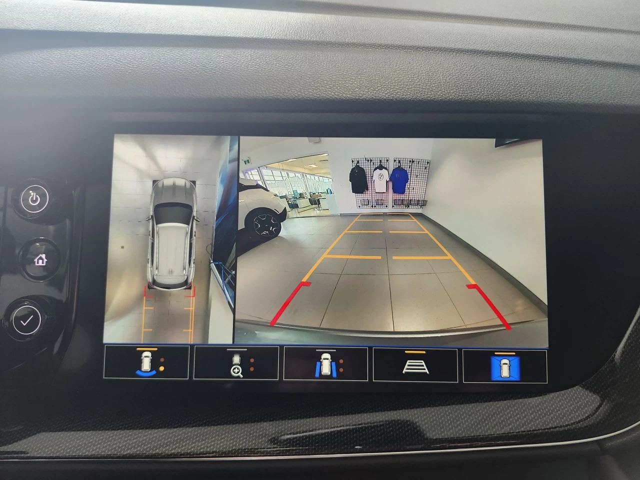2023 Buick Envision Essence Image principale