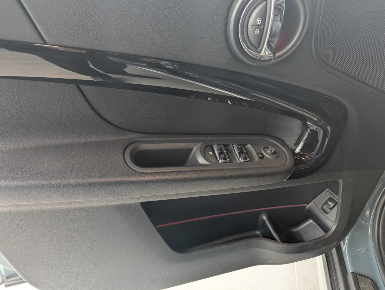 2023 Mini Cooper Countryman S Main Image