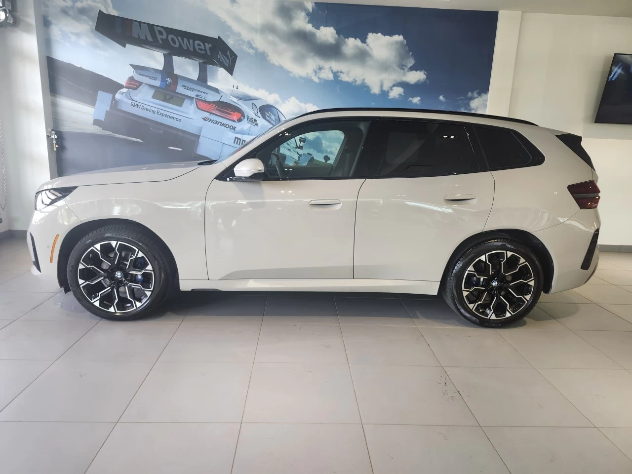 2025 BMW X3 30 xDrive Main Image