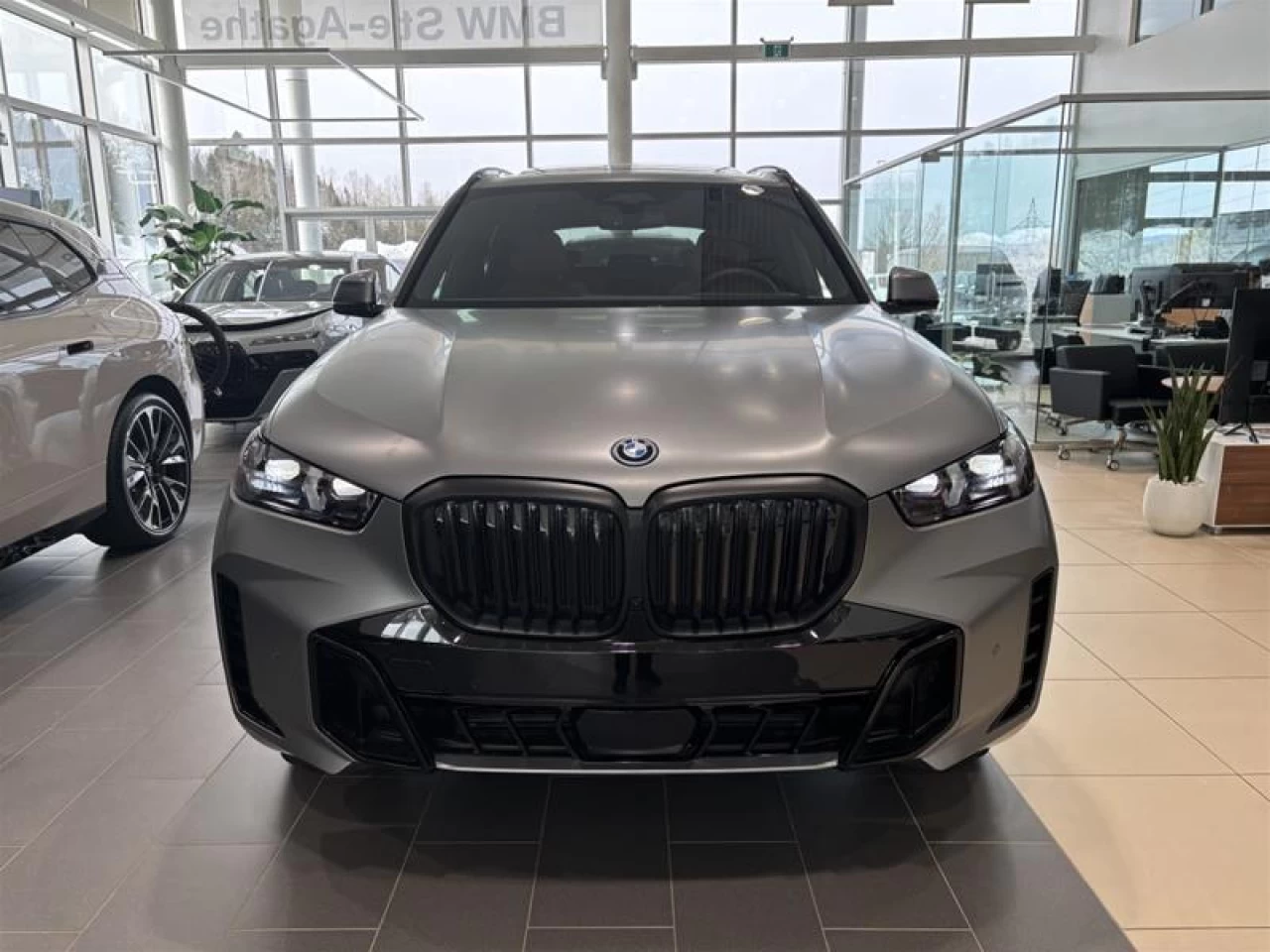 2026 BMW X5 xDrive50e M Sport Edition Image principale