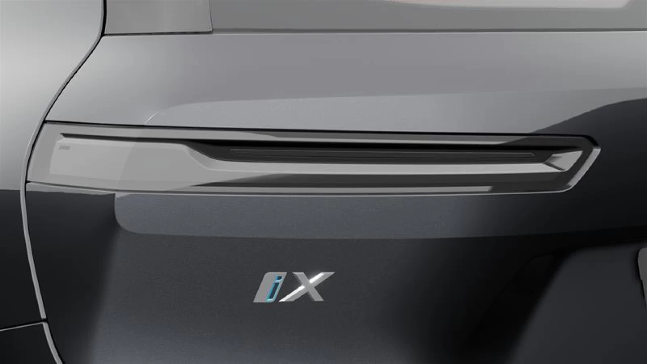 2025 BMW iX xDrive50 Main Image