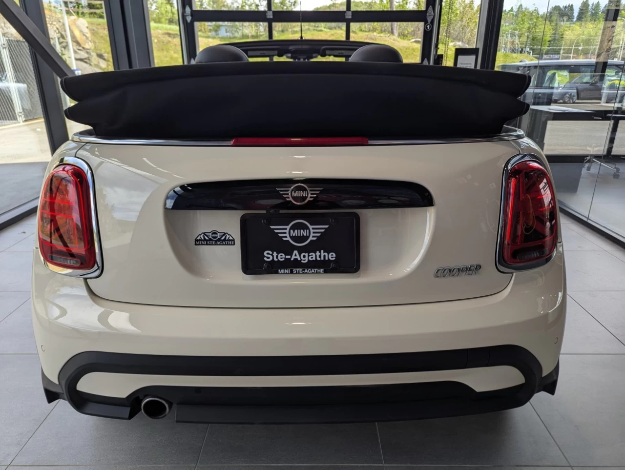 2022 Mini Cooper Cooper Main Image