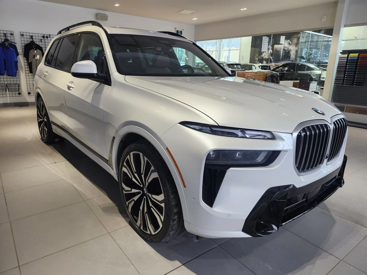 2023 BMW X7 xDrive40i Image principale