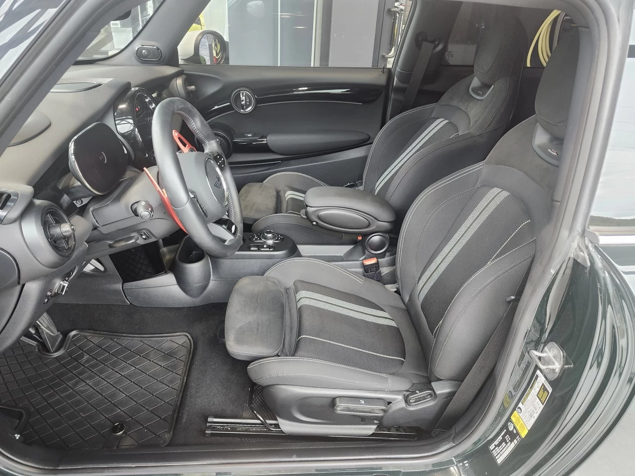 2024 Mini Cooper John Cooper Works Image principale