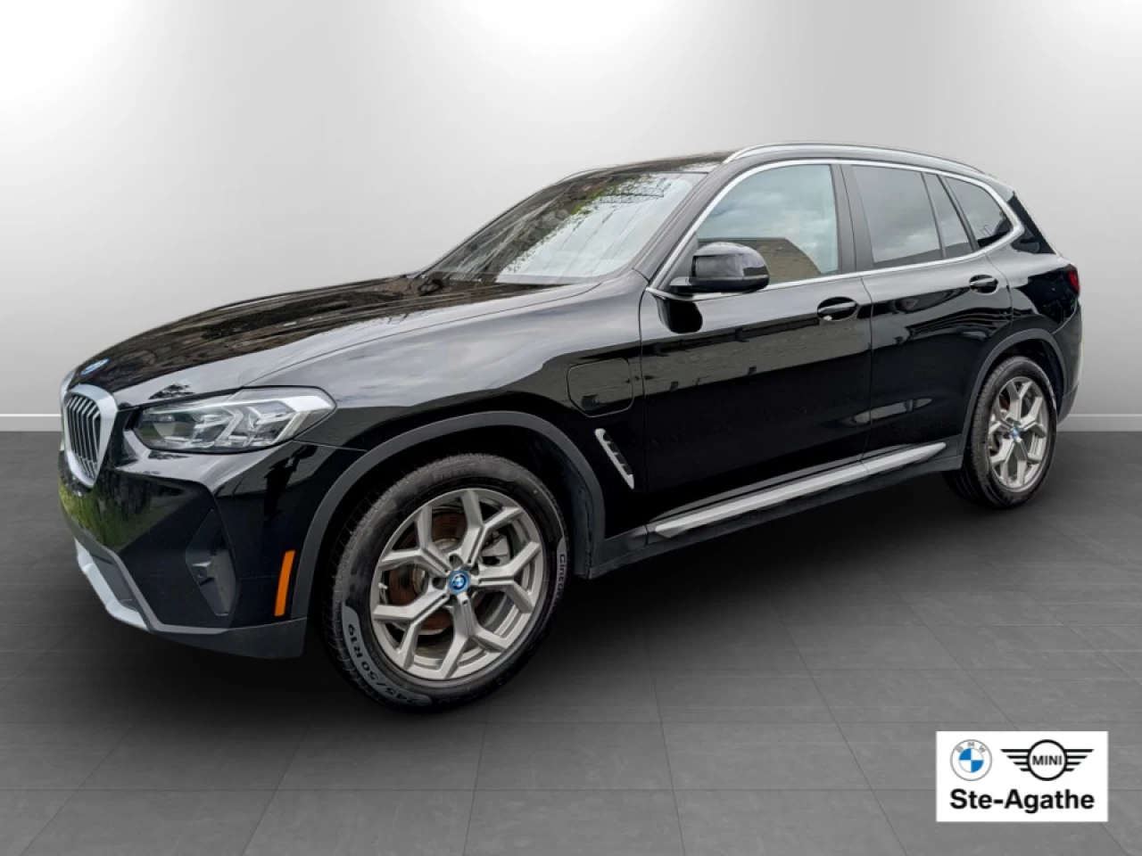 2024 BMW X3 xDrive30e Main Image
