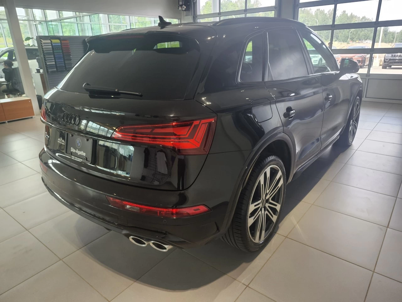 2023 Audi SQ5 Progressiv Main Image