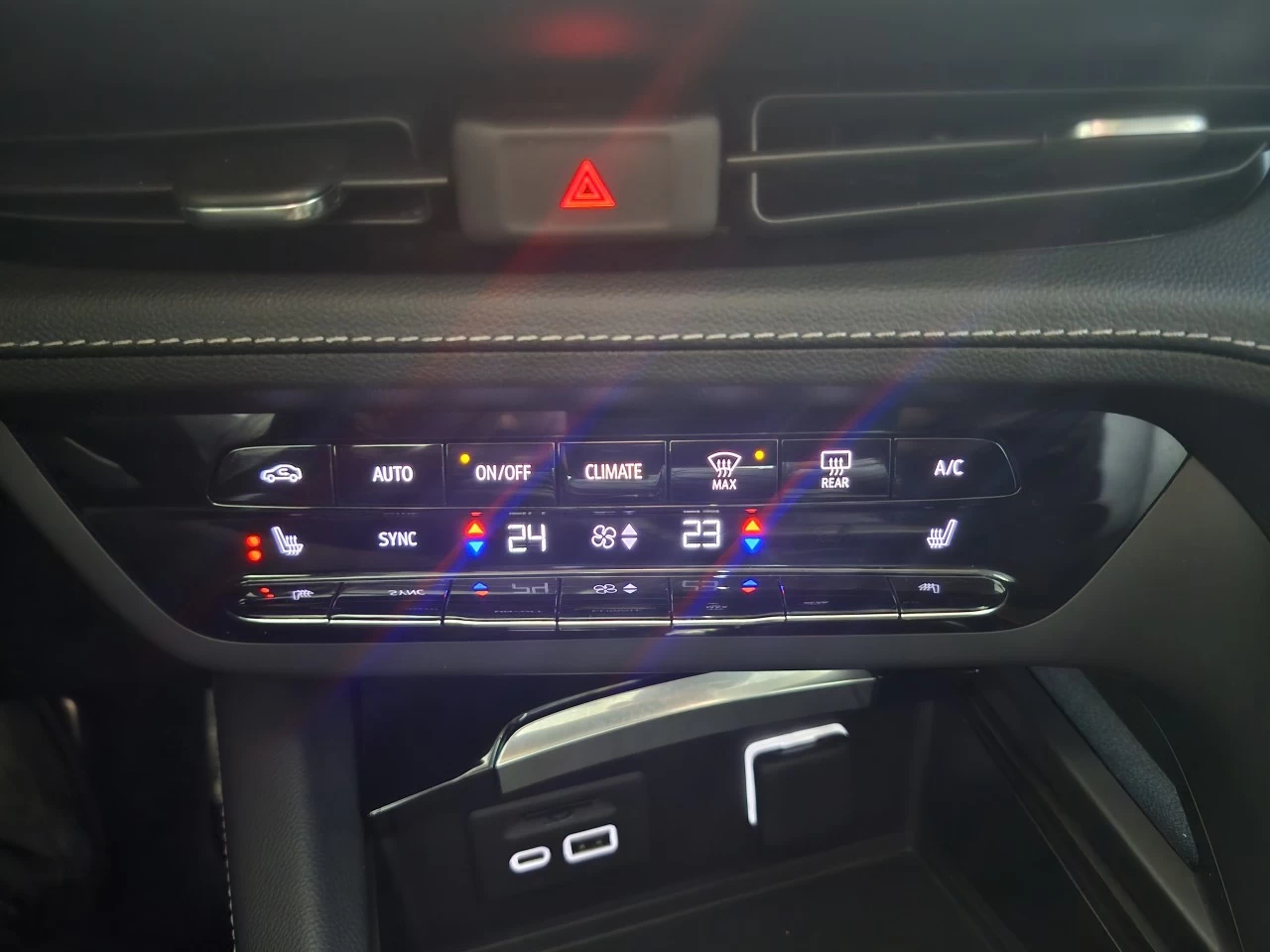 2023 Buick Envision Essence Image principale