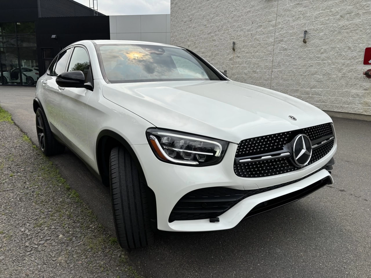 2023 Mercedes-Benz GLC GLC 300 Main Image