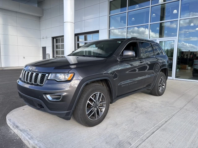 Jeep Grand Cherokee Laredo 2021