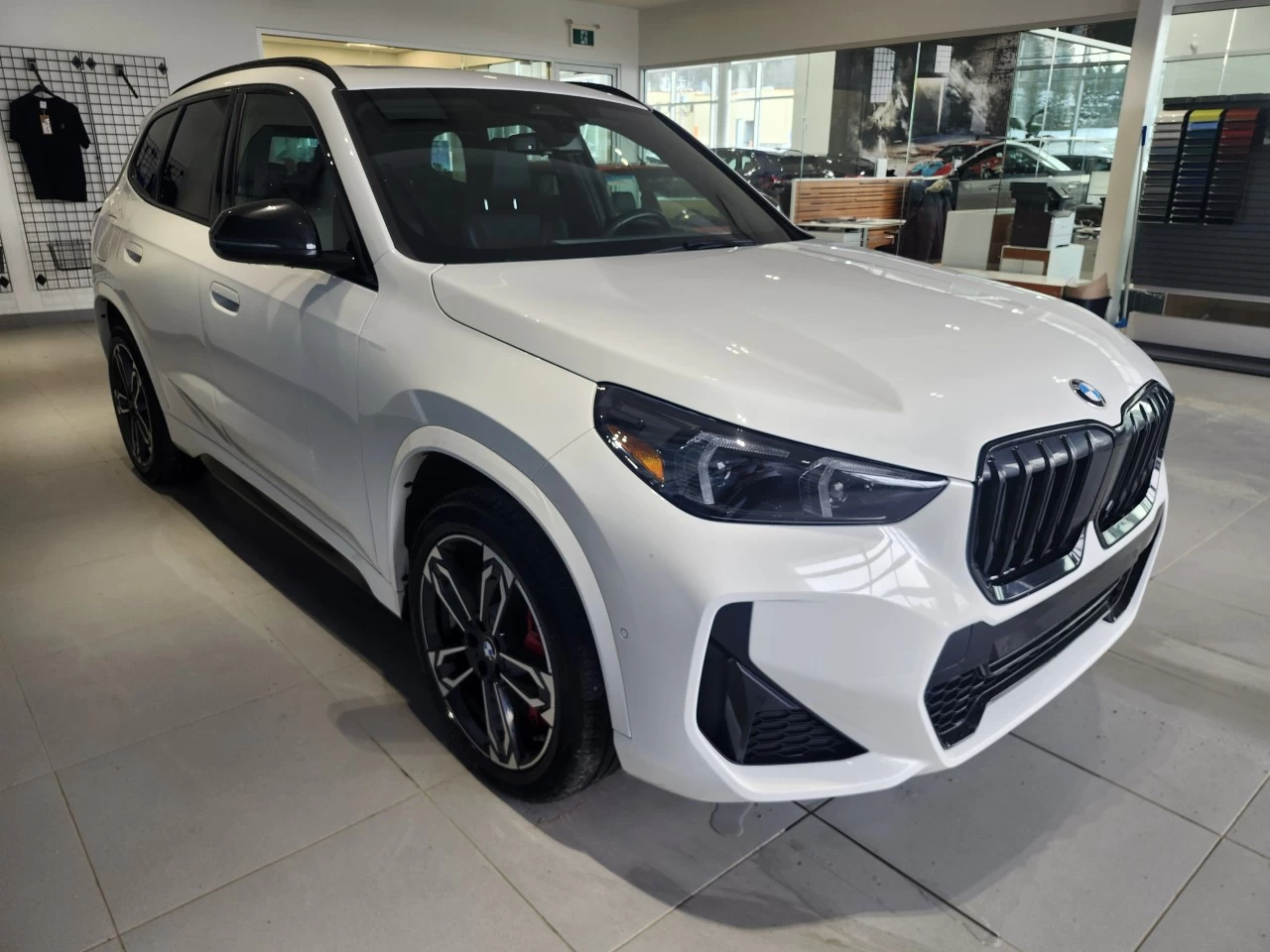 2024 BMW X1 xDrive28i Image principale