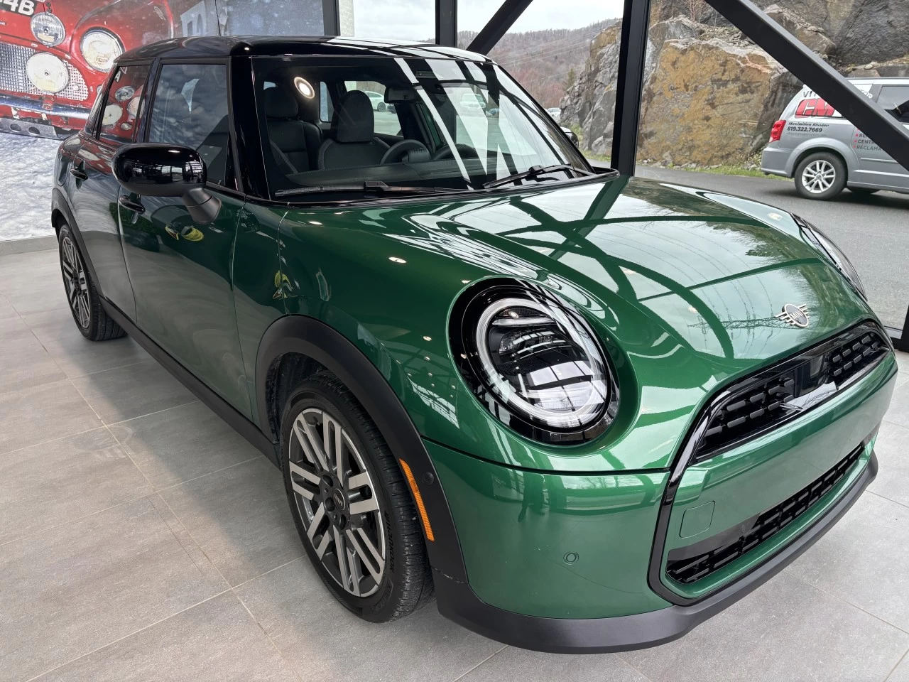 2025 Mini 5 door Cooper C Image principale