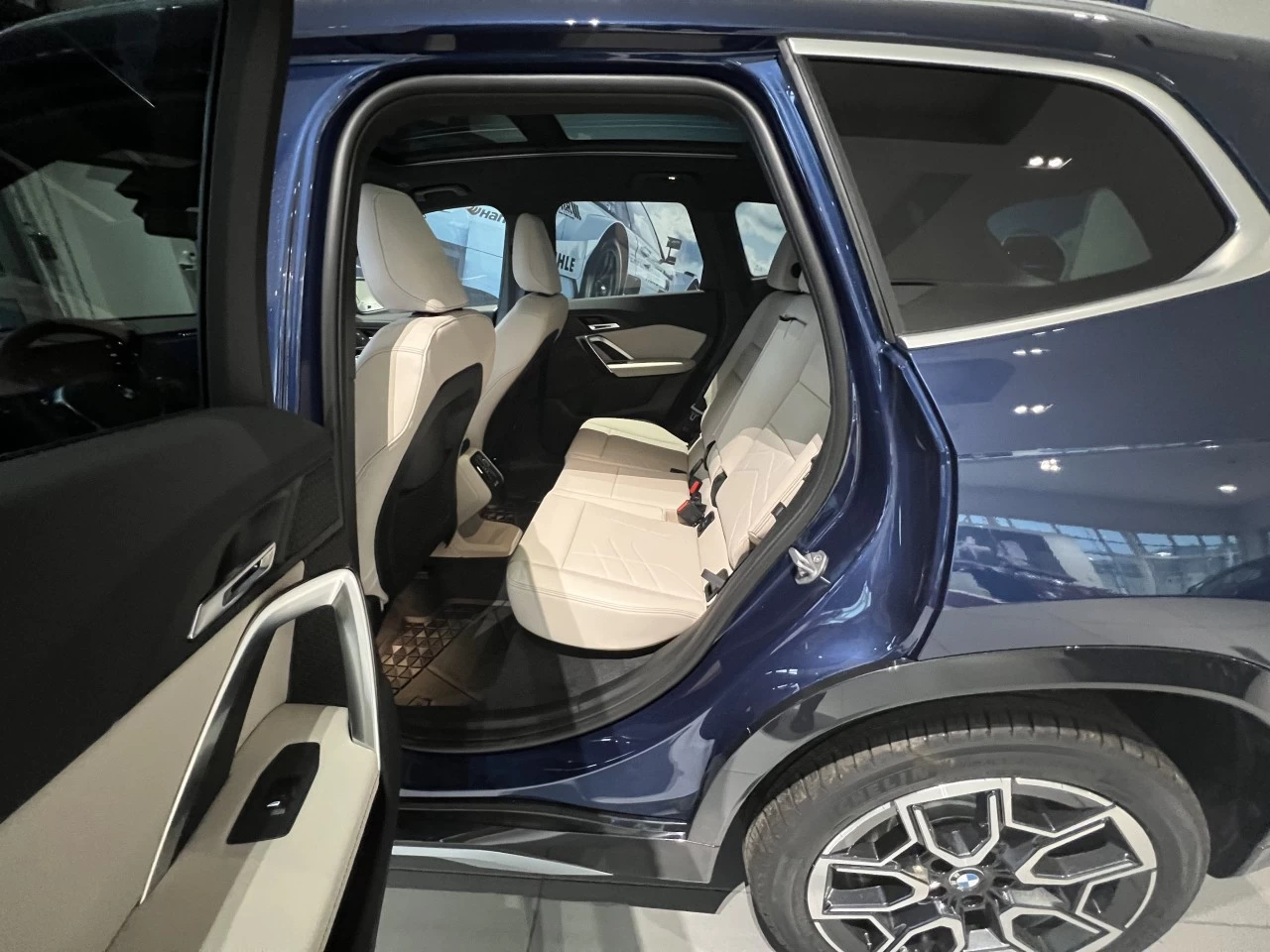 2023 BMW X1 xDrive28i Image principale