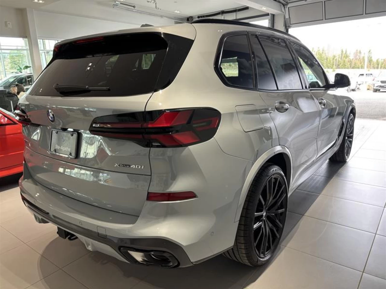 2026 BMW X5 xDrive40i Main Image