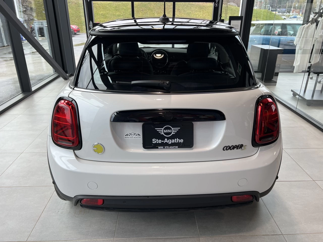 2024 MINI Cooper SE 3 Door Image principale