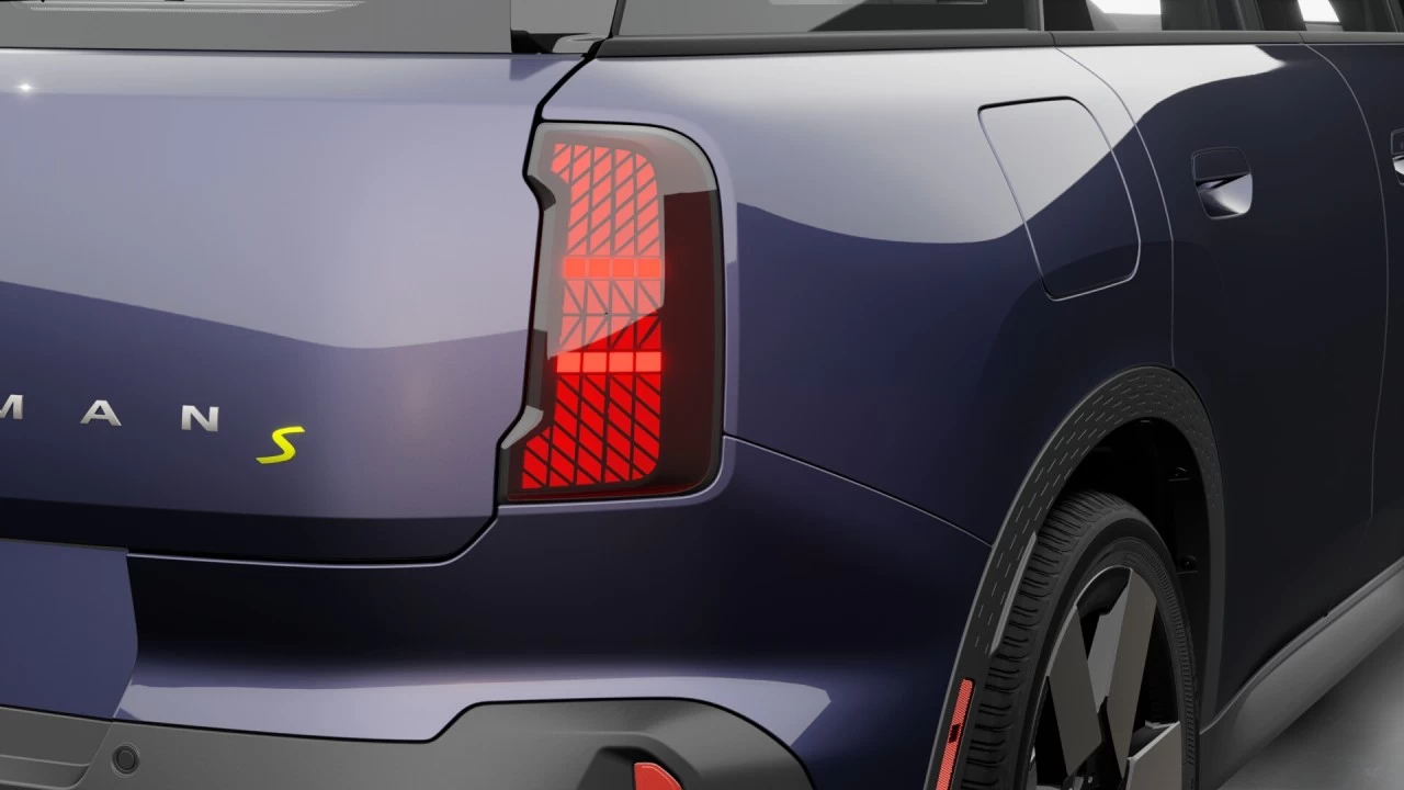 2025 MINI Countryman SE ALL4 Main Image