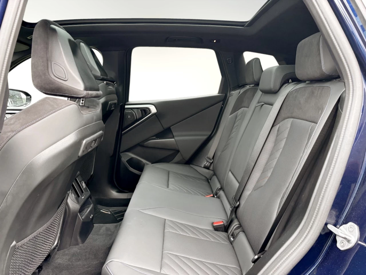 2025 BMW X3 M50 xDrive Image principale