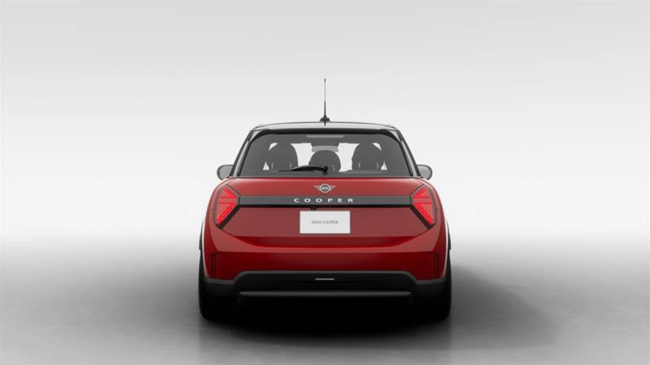 2026 MINI 5 Door Cooper C FWD Image principale