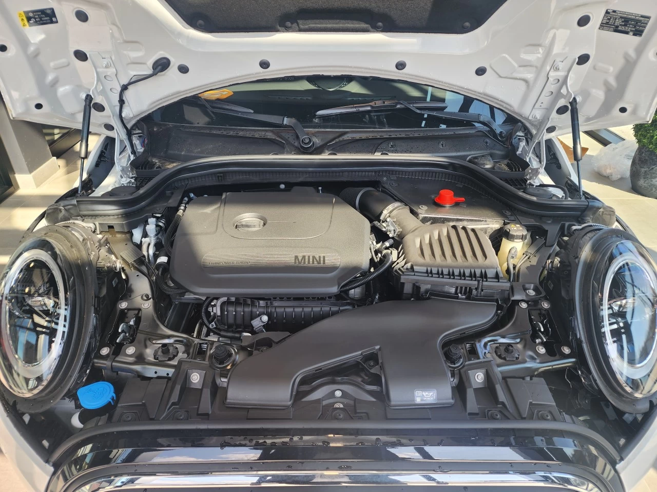 2024 MINI Cooper 3 Door Image principale