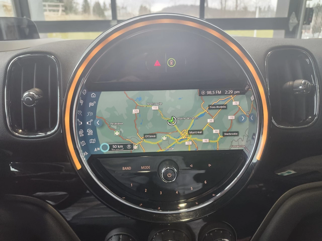 2022 Mini Cooper Countryman Cooper SE Main Image