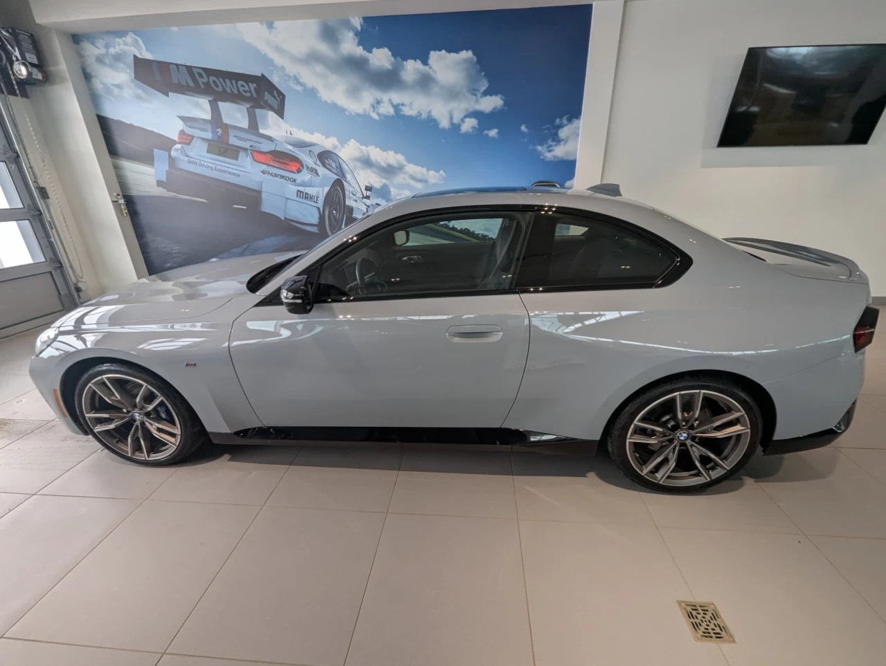2022 BMW M240i xDrive M240i xDrive Image principale