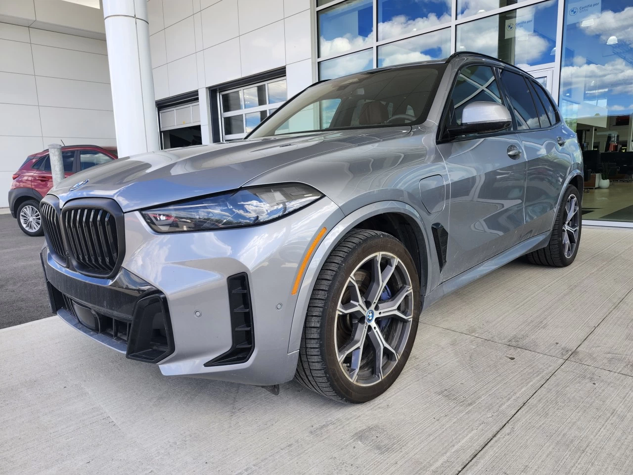 2025 BMW X5 X5 xDrive50e https://www.bmwsteagathe.com/resize/b990ff35b810a3abc0cc817b2ca24889-1