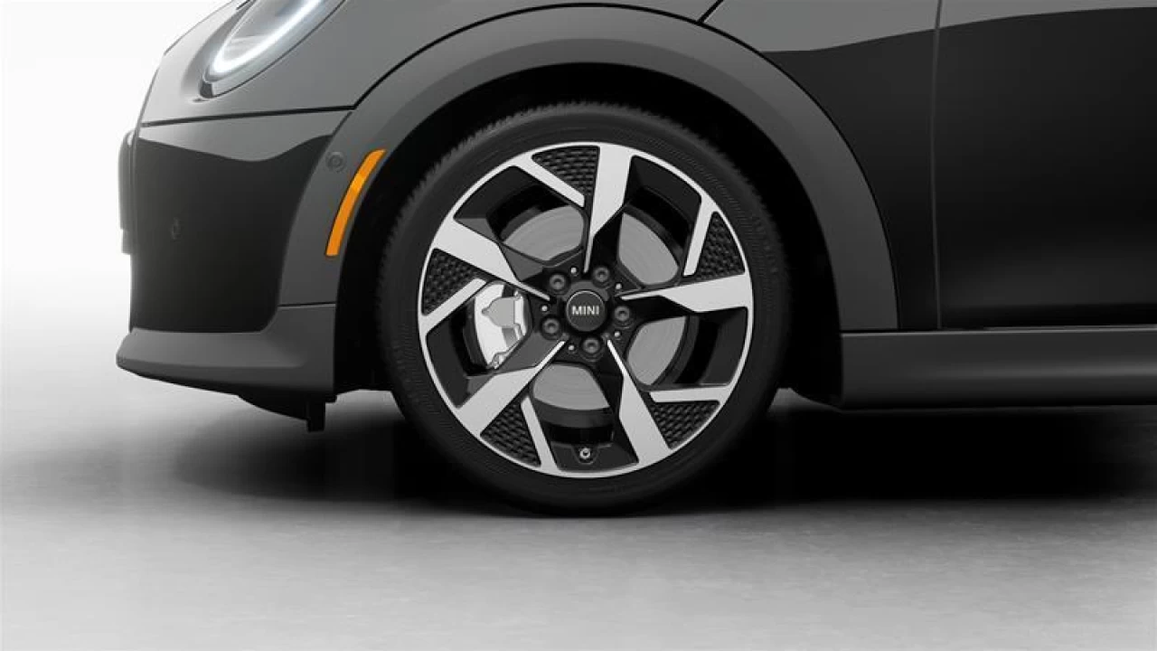 2026 MINI 5 Door Cooper S FWD Image principale