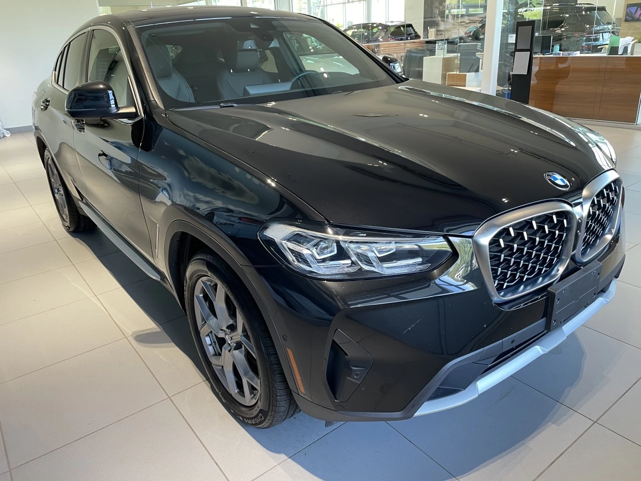 2022 BMW X4 xDrive30i Main Image