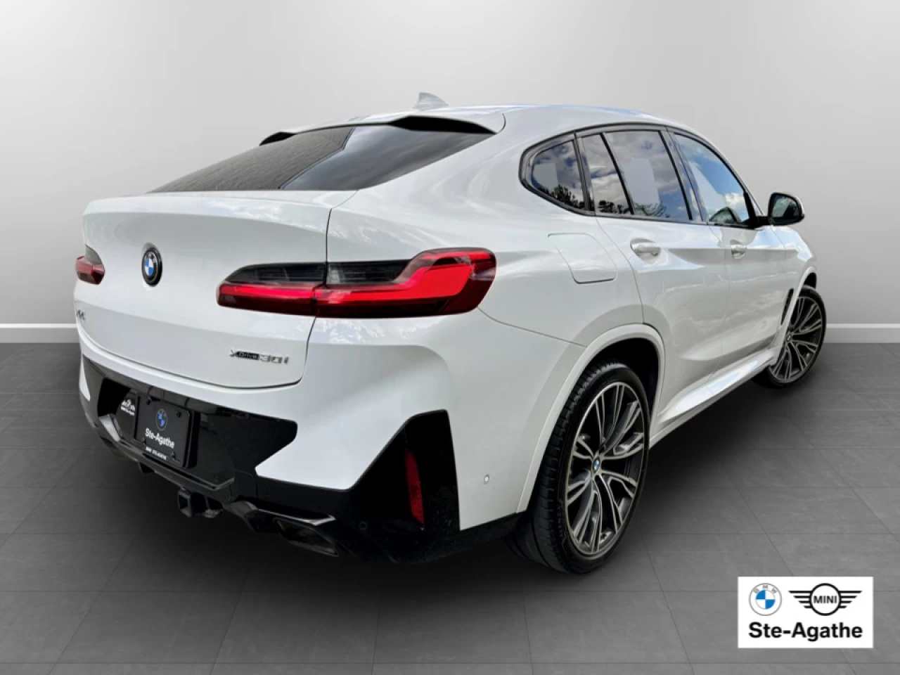 2022 BMW X4 xDrive30i Image principale