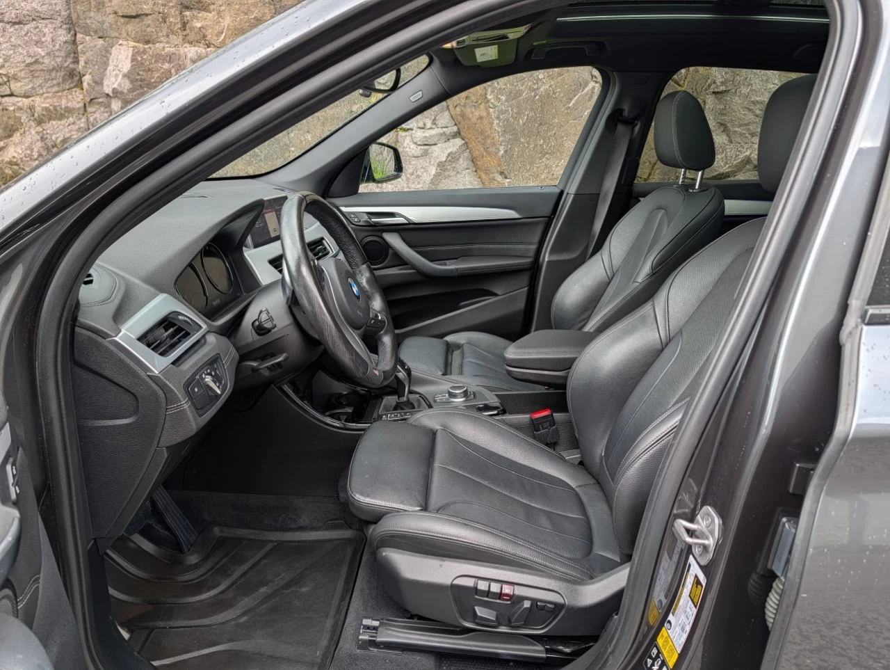 2022 BMW X1 xDrive28i Main Image