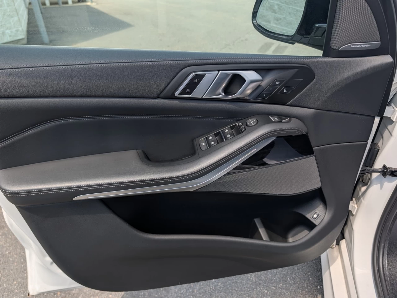2023 BMW X5 X5 xDrive45e Main Image