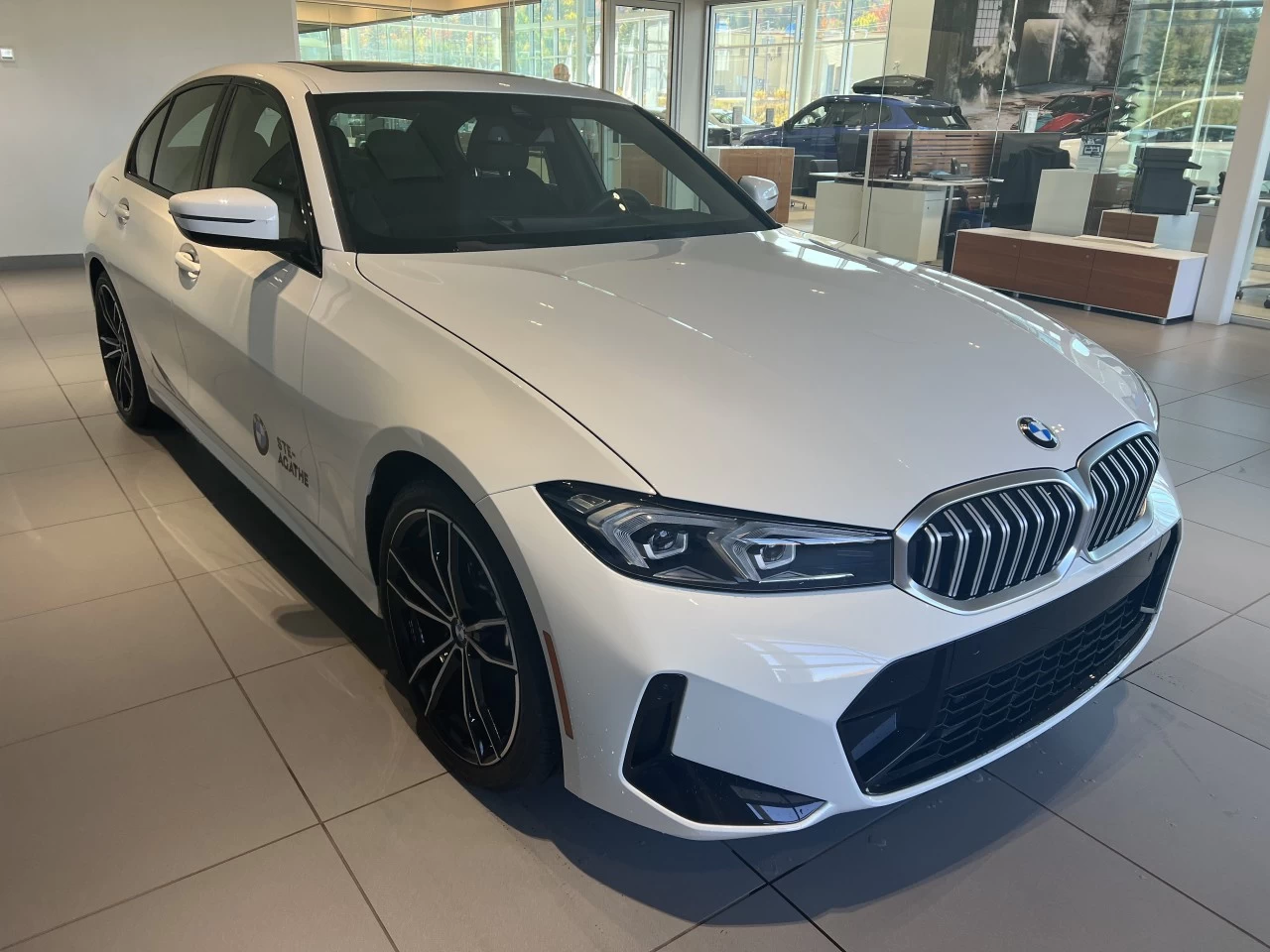2023 BMW 330I xDrive Sedan Main Image
