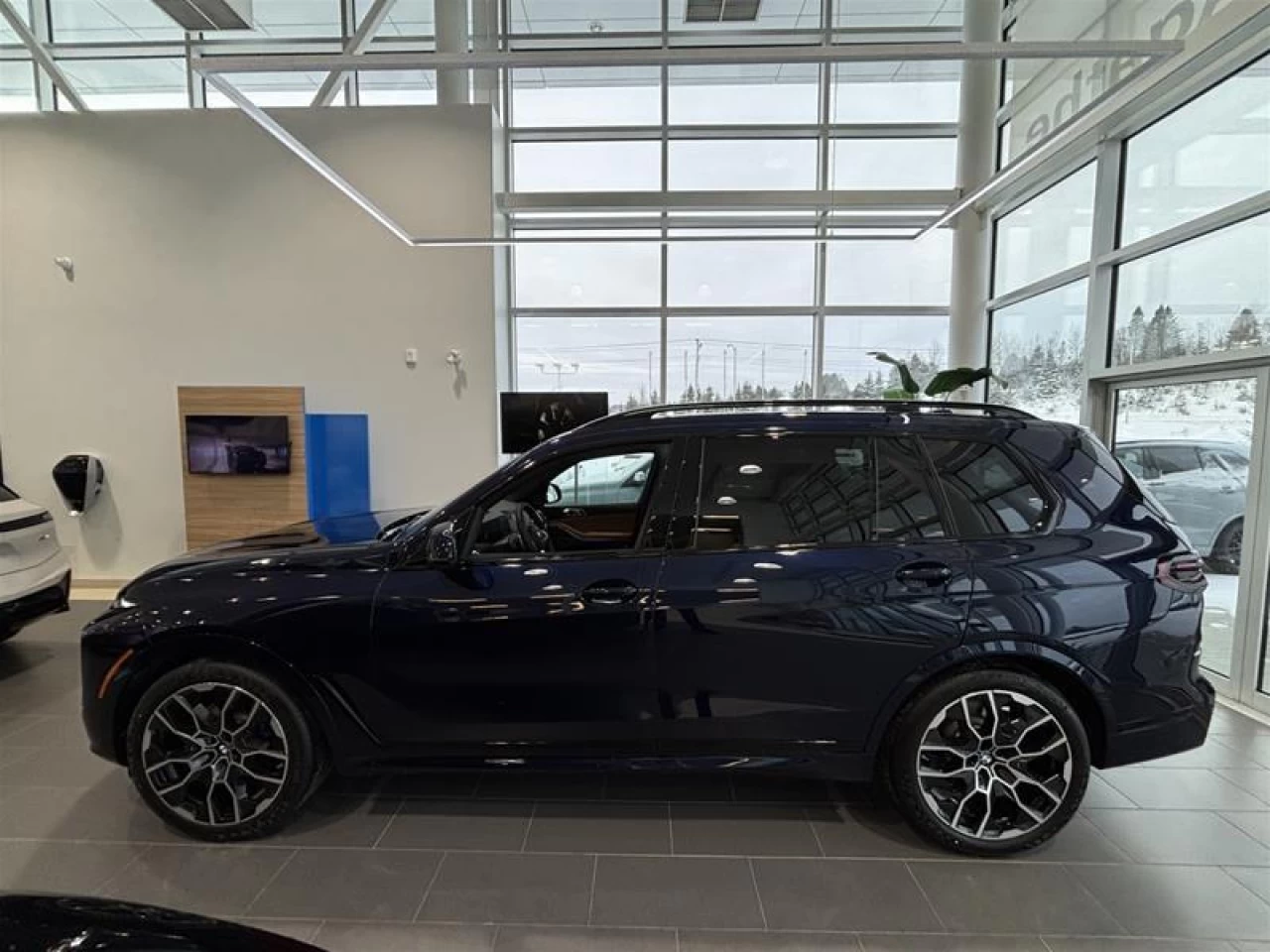 2026 BMW X7 xDrive40i Main Image